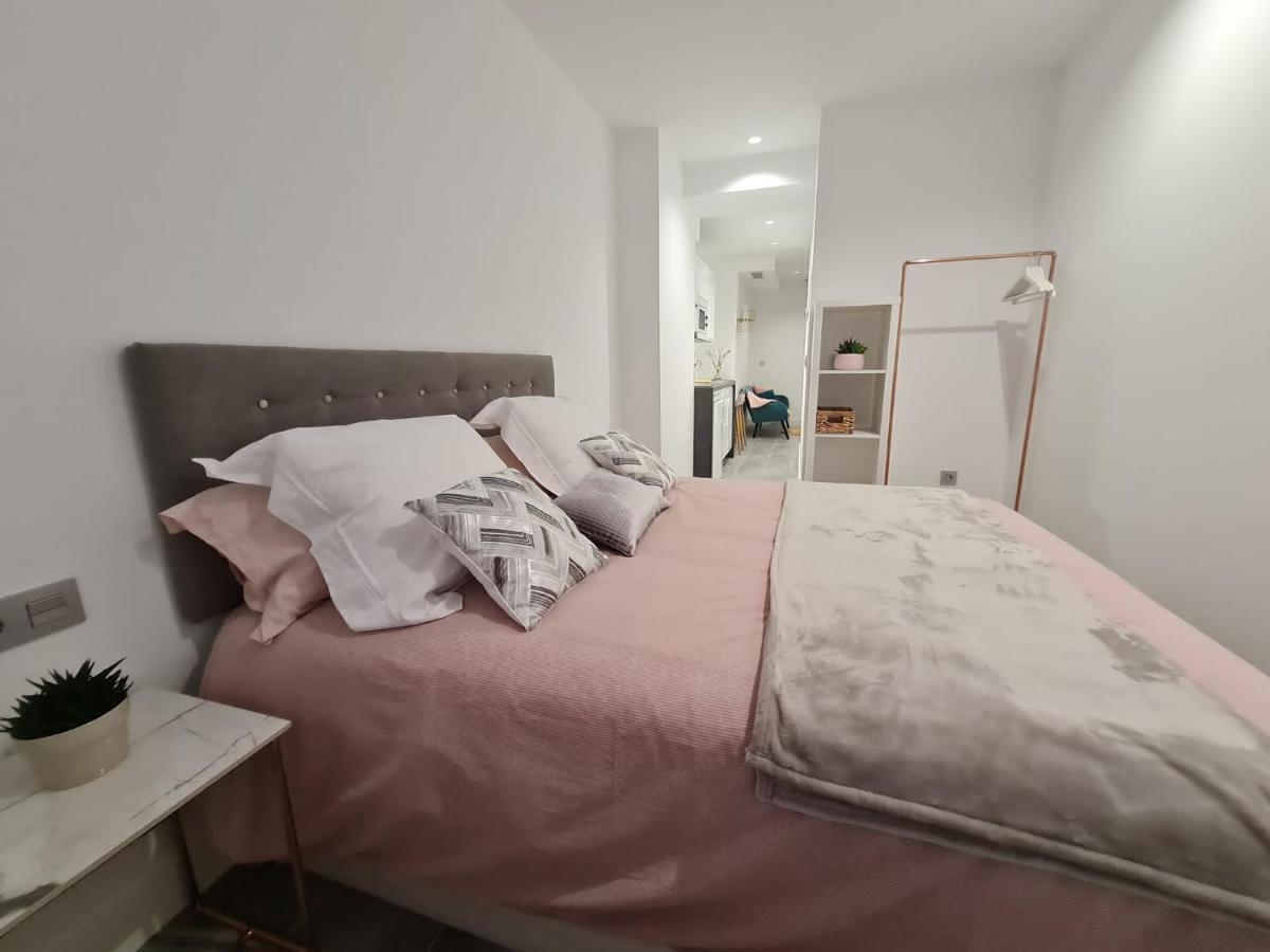 Loftinmalaga Lejlighedshotel Eksteriør billede